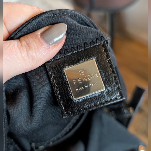 FENDI Black Shoulder Bag - Picture 7 of 10